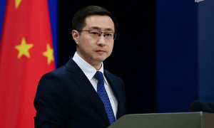 中国正在海上集结船只？中方回应